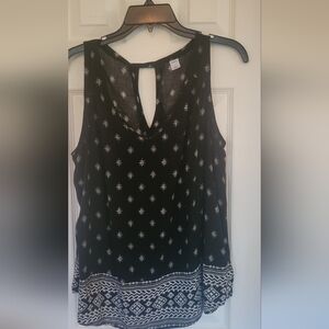 Summer sleeveless top